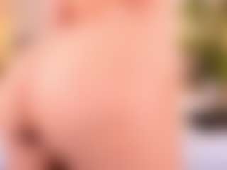 Live cam show with CloeHarp - Ass Bouncing on madthumbs