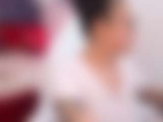 Live cam show with Anny - Oil on Fling VIP Chat