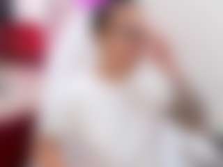 Live cam show with Anny - Facial Piercings on Milf Play