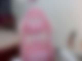 Live cam show with Anny - Deepthroat on Camsoda