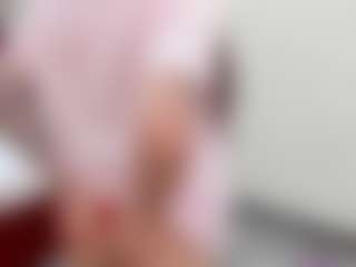 Live cam show with Anny - Asian Public on Camsoda