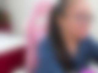 Live cam show with Anny - Normal on Camsoda