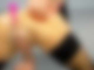KellySuper's Live Sex Cam Show