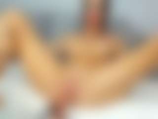 KellySuper's Live Sex Cam Show