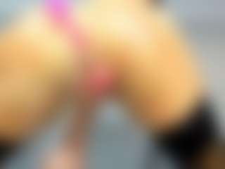 KellySuper's Live Sex Cam Show