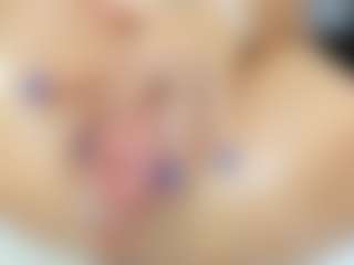 Live cam show with KellySuper - Ride on Camsoda Late Night