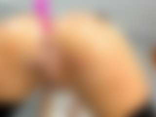 KellySuper's Live Sex Cam Show