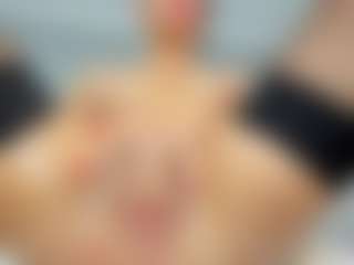 KellySuper's Live Sex Cam Show