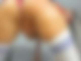 KellySuper's Live Sex Cam Show