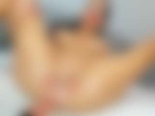 Live cam show with KellySuper - Athletic Blowjob on Streamer API