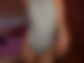 AmandaBynesS's Live Sex Cam Show