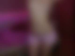 Live cam show with AmandaBynesS - Skinny on Gym Cam Girls