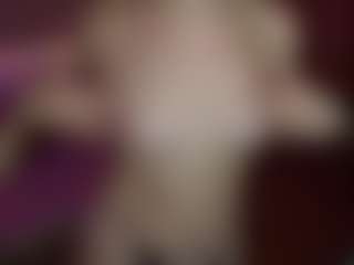 AmandaBynesS's Live Sex Cam Show