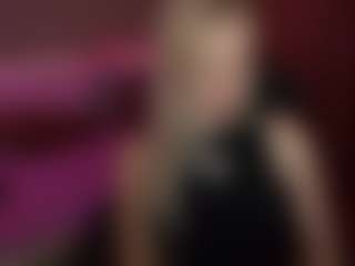 Live cam show with AmandaBynesS - Green Eyes on Camversity
