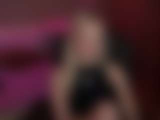 Live cam show with AmandaBynesS - Tattoos on live18s.com