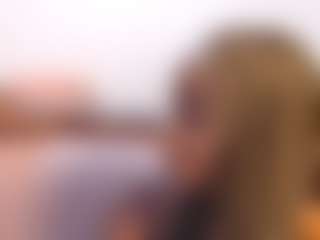 Live cam show with Kaiadebayo - Brown Eyes on Cam Slut