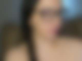 Live cam show with lecherous_wife - Joi on chickslive.net