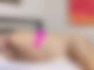 Live cam show with JamieTBack - Average on madthumbs