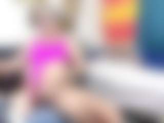 Live cam show with JamieTBack - Brown Eyes on camwithhim.com