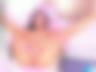 Live cam show with sellenaross - Moaning on Camming Site