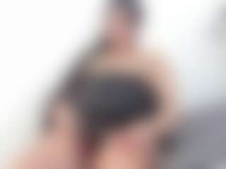 bella_adamss_'s Live Sex Cam Show