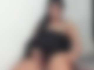 bella_adamss_'s Live Sex Cam Show
