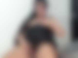 bella_adamss_'s Live Sex Cam Show