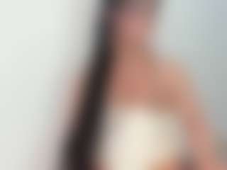 bella_adamss_'s Live Sex Cam Show