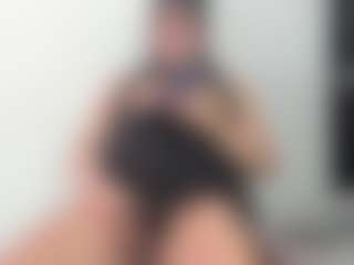 Seks show na żywo z bella_adamss_