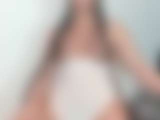 bella_adamss_'s Live Sex Cam Show