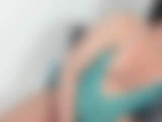 Live cam show with bella_adamss_ - Drinking on Camsoda