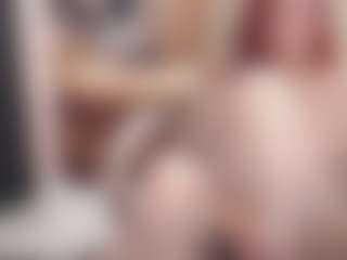 Live cam show with CrazyMomy - Lovense on crypto-cams