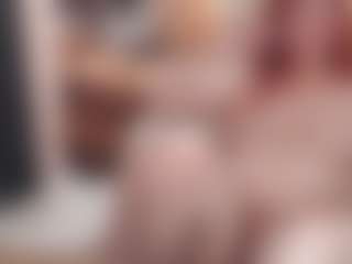 CrazyMomy's Live Sex Cam Show