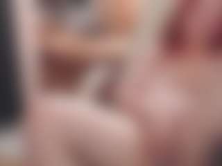 CrazyMomy's Live Sex Cam Show