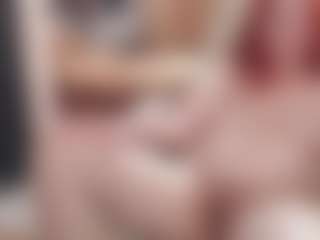 CrazyMomy MILF webcam performer live streaming