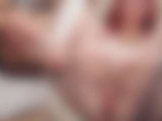 Live cam show with CrazyMomy - Mature on livesuperchat.net