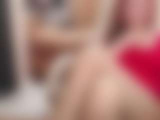 CrazyMomy MILF webcam performer live streaming