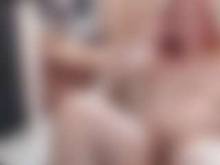 CrazyMomy's Live Sex Cam Show