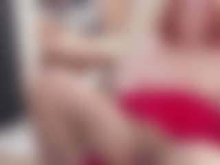 CrazyMomy's Live Sex Cam Show