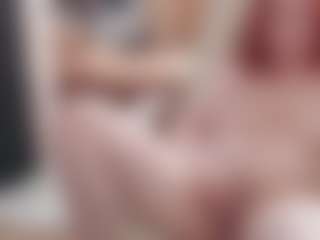 Live cam show with CrazyMomy - Granny on Camsoda