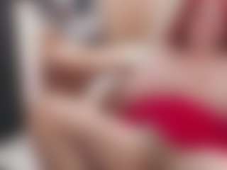 CrazyMomy MILF webcam performer live streaming