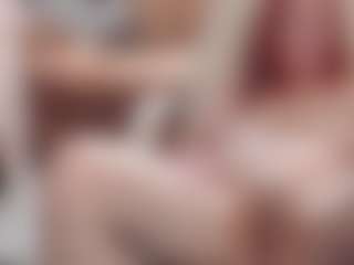 CrazyMomy's Live Sex Cam Show