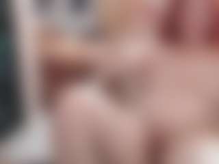 CrazyMomy's Live Sex Cam Show