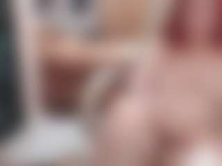 CrazyMomy's Live Sex Cam Show