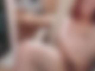 CrazyMomy's Live Sex Cam Show