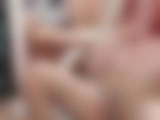 CrazyMomy's Live Sex Cam Show