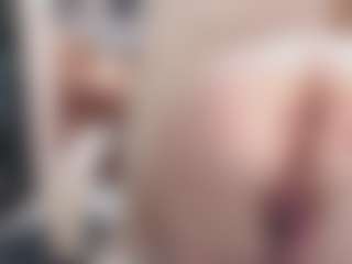 CrazyMomy's Live Sex Cam Show