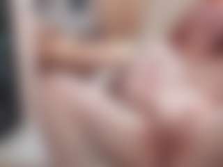 CrazyMomy's Live Sex Cam Show