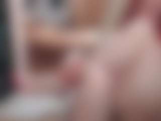 CrazyMomy's Live Sex Cam Show