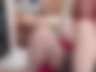 CrazyMomy MILF webcam performer live streaming